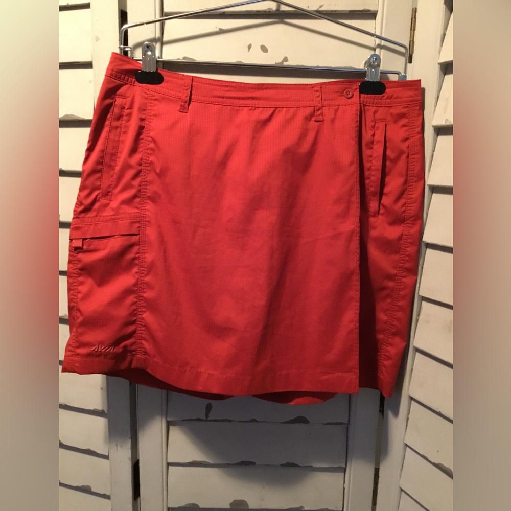 Avila ladies size L skort *like new*